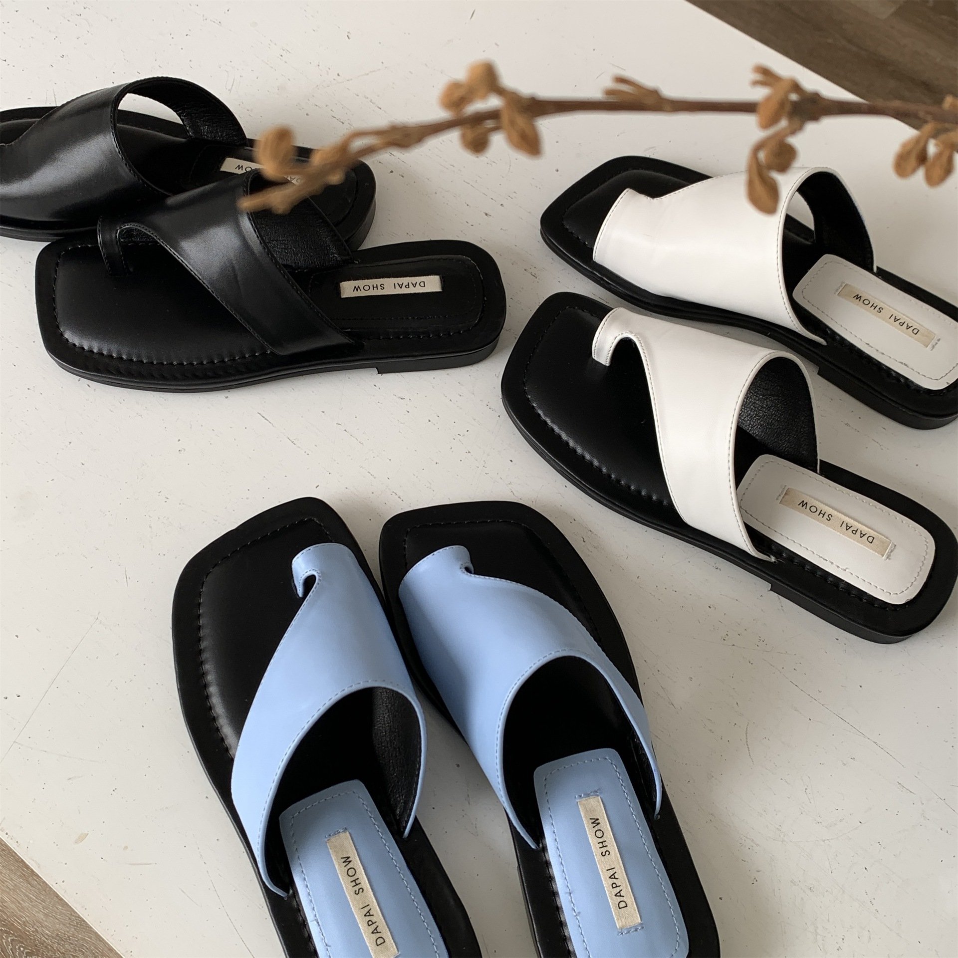 Summer New Comfortable Soft Soled Slippers Casual Women's Shoes Outside Wear Flat Lazy Peep-toe Roman Beach PVC PU Cotton