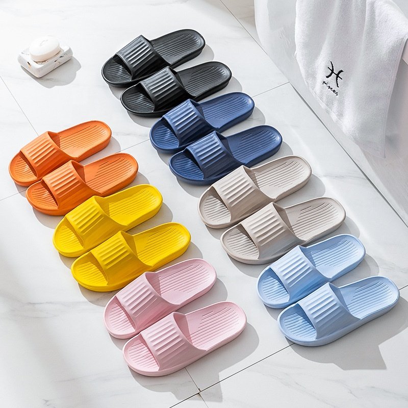 2023 High Quality Women Sandals Slippers Footwear Fashion Trend Unisex Black White Soft Platform Slippers Slides