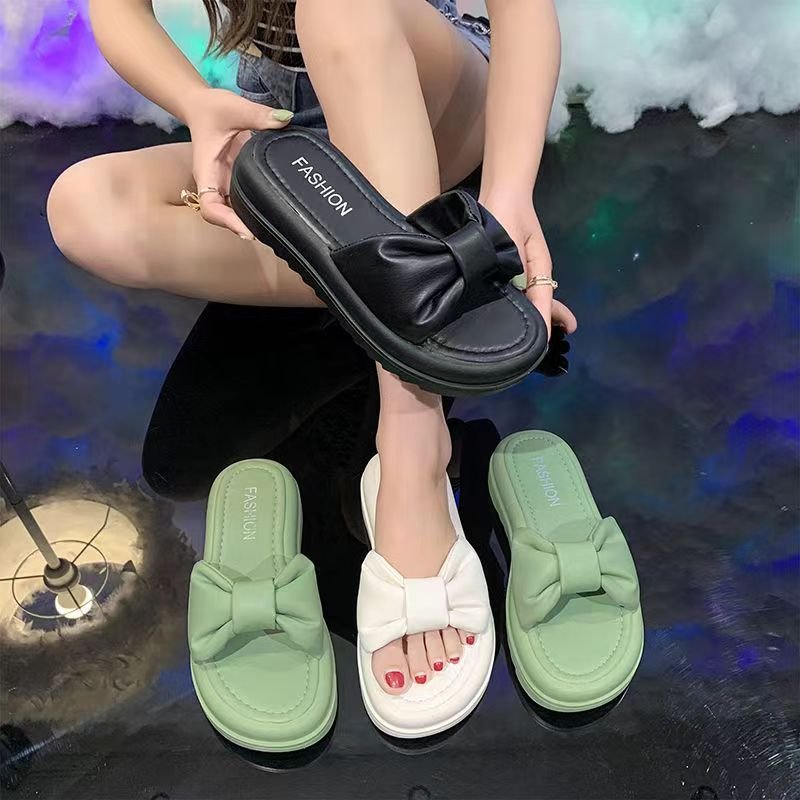 Wholesale New cheap flat Anti-Slip Open Toe Shower Sandals Indoor Outdoor Casual Slide Slippers for women