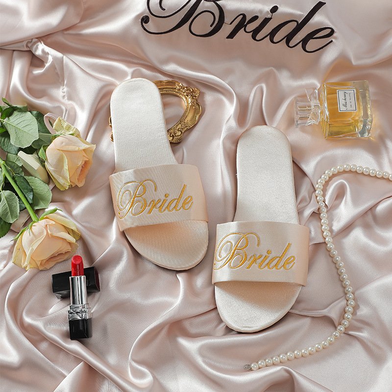 Wholesale Ladies Wedding slides Slippers custom embroidery dreamy Bride bridesmaids party Silk Satin slippers gift
