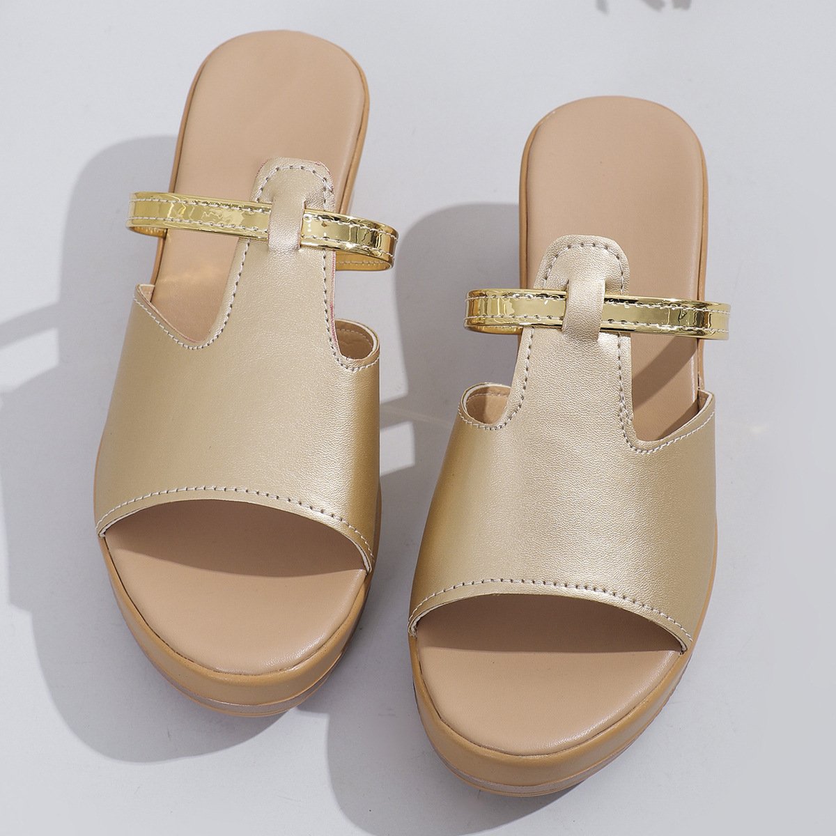 New hot sale women slippers sandals pu trendy sandal slipper new design slippers