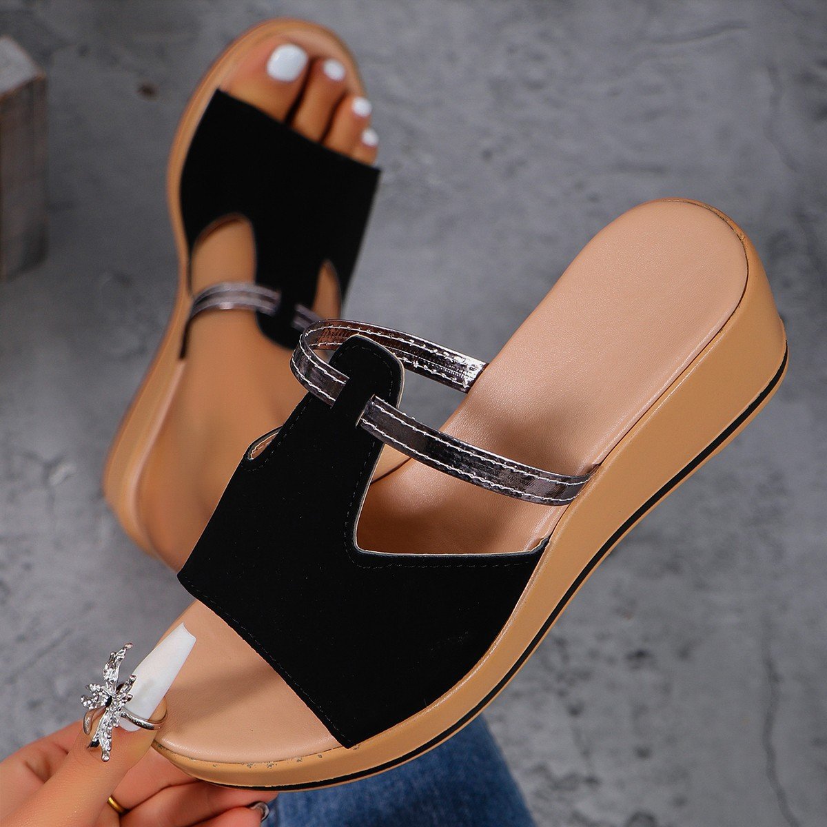 New hot sale women slippers sandals pu trendy sandal slipper new design slippers