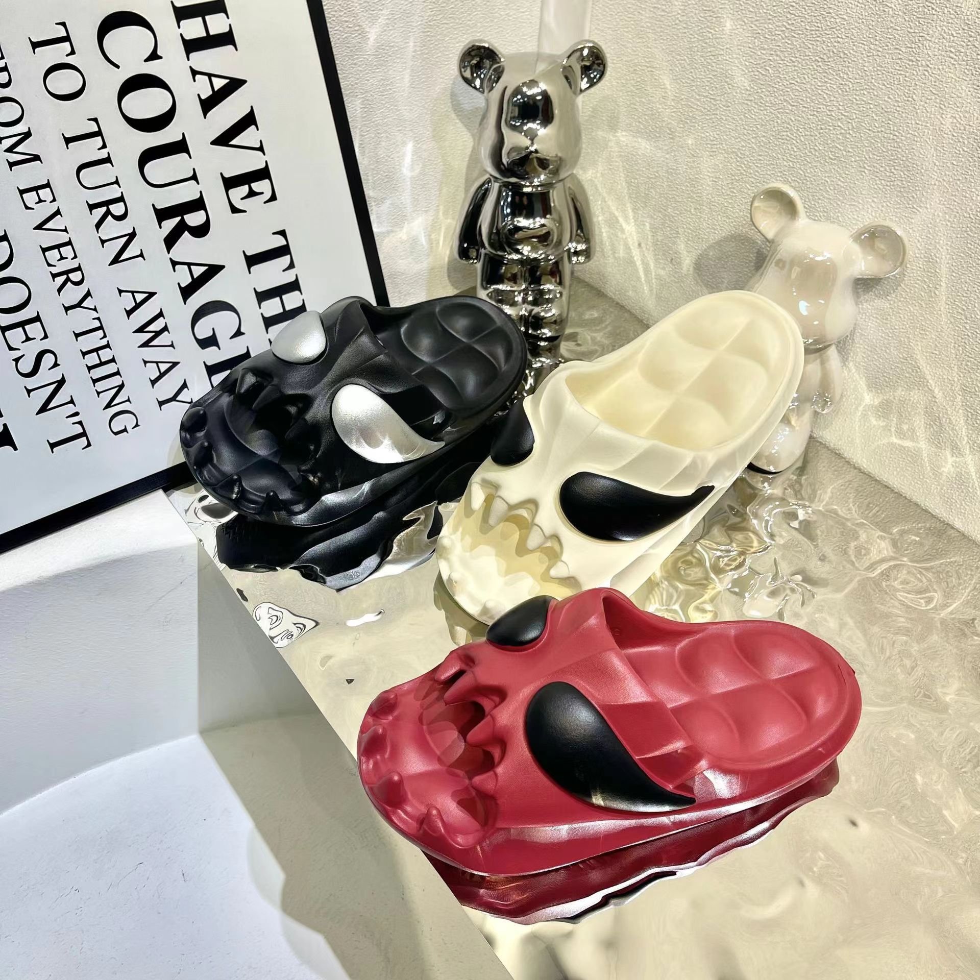 hot selling products 2024 woman men summer slippers slides slippers Skull Slides House Shoes Venom Slippers