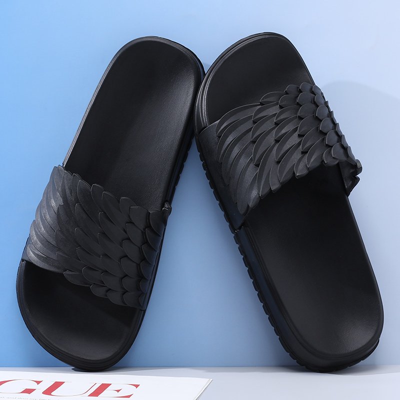 Factory Designer's Custom Slide slippers logo Men Light Weight Evergreen Cushioned Non Slip Sandals Summer Outdoor Use Wholesale
