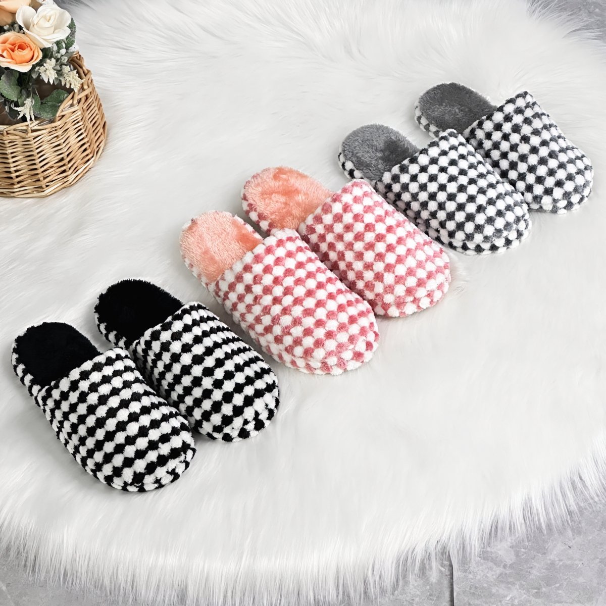 New Coming Classic Retro Style Womens Plush Slippers Indoor Silent Anti-slip Bedroom Plush Slides Slippers