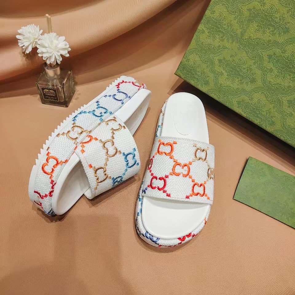 Summer China Manufacturer Home Custom Wholesale Cheap Lovely Slipper Anti-Slip Indoor Slides Slipper For Lady