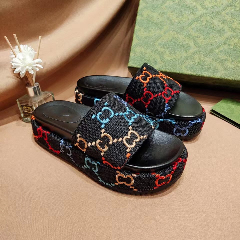 Summer China Manufacturer Home Custom Wholesale Cheap Lovely Slipper Anti-Slip Indoor Slides Slipper For Lady