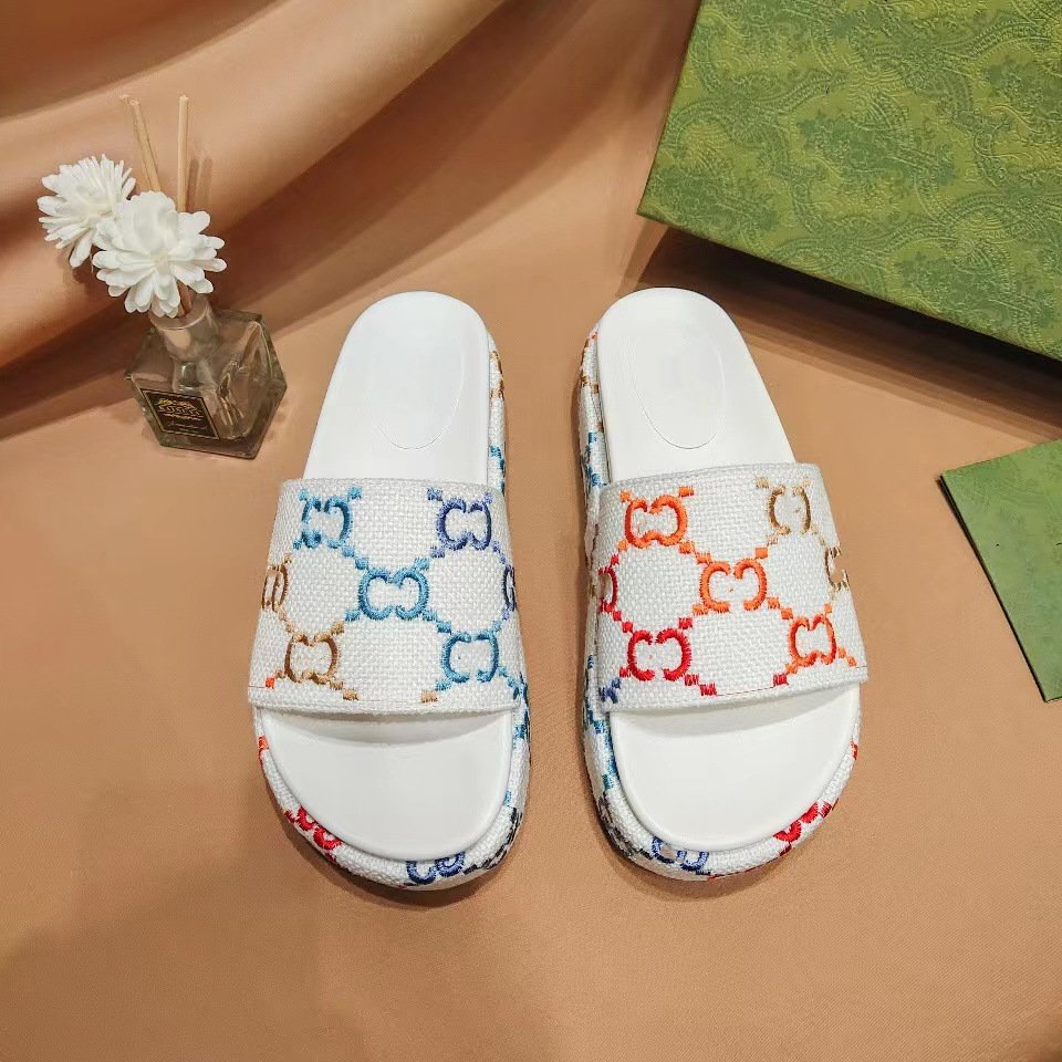 Summer China Manufacturer Home Custom Wholesale Cheap Lovely Slipper Anti-Slip Indoor Slides Slipper For Lady