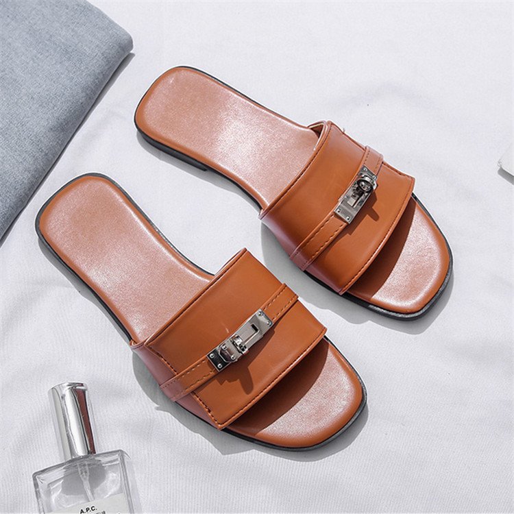Summer Ladies Leather Slide Slippers Logo Custom Square Toe Soft Leather Women Outdoor Flat Sandals