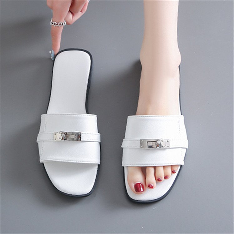 Summer Ladies Leather Slide Slippers Logo Custom Square Toe Soft Leather Women Outdoor Flat Sandals