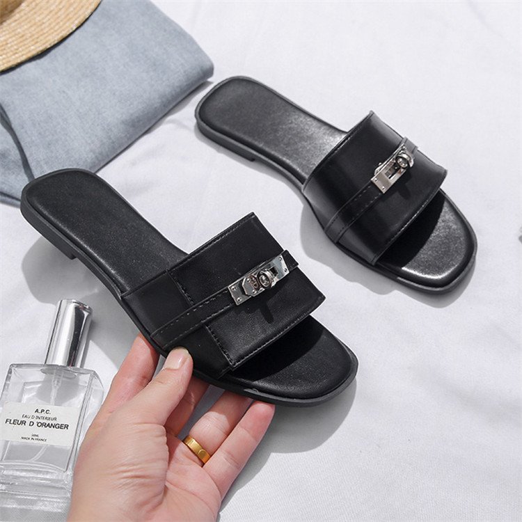 Summer Ladies Leather Slide Slippers Logo Custom Square Toe Soft Leather Women Outdoor Flat Sandals