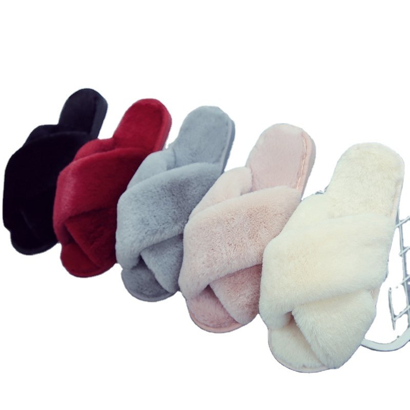 Women Fuzzy Faux Fur Slippers Flat House Shoes Indoor Outdoor Slip on Slide Sandals