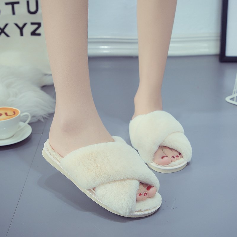 Women Fuzzy Faux Fur Slippers Flat House Shoes Indoor Outdoor Slip on Slide Sandals