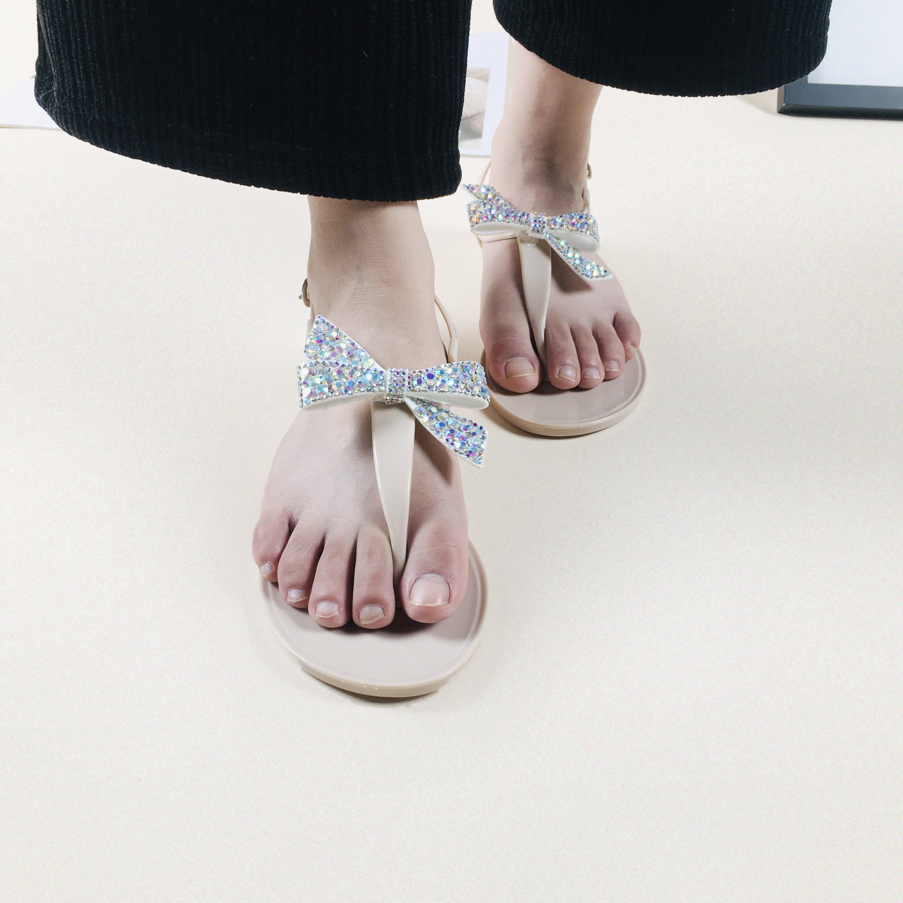 Shoes Slides Women Flip-Flops Ladies Woman Sandals 2022 Sandal Summer Custom And Wholesale diamond Jelly Slippers