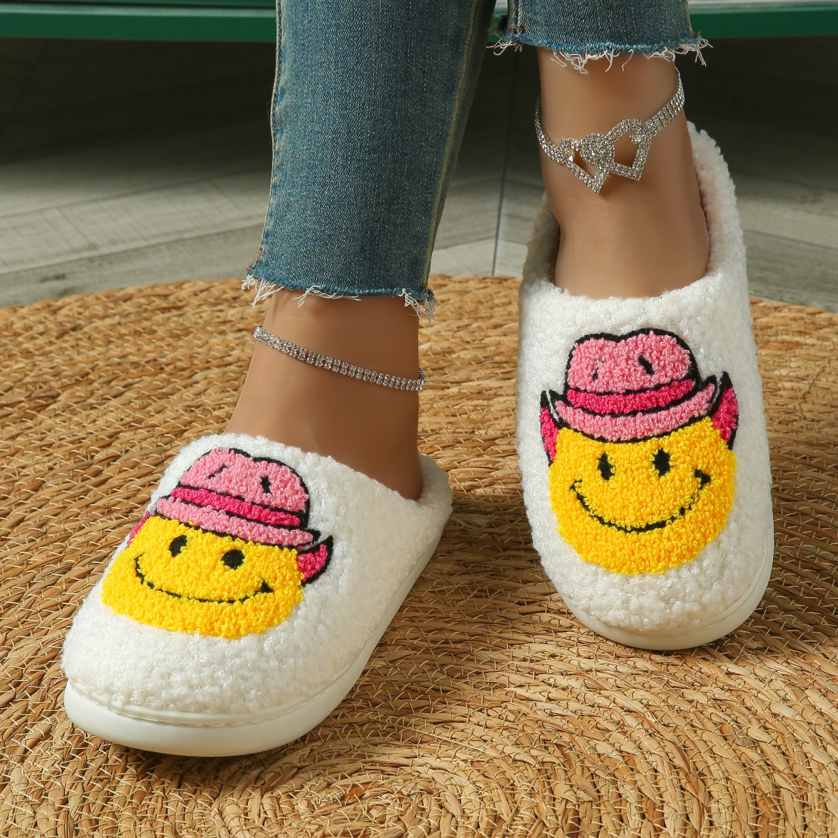OEM/ODM Acceptable Cute Cartoon Cowboy Hat Cotton Slides Slippers Winter Fuzzy Indoor Warm Slippers