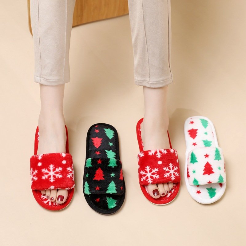 2023 winter new arrival Christmas printed Christmas tree slippers Fluffy slippers women indoor fluffy slippers retro flipflops