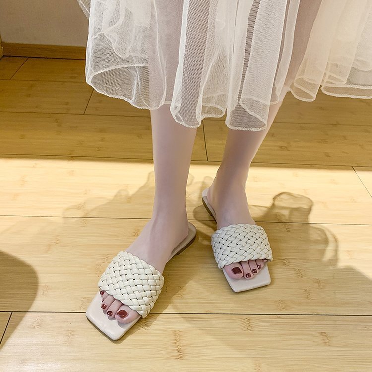 Customized Waterproof Diamond Weave Flat Heel Ladies Slippers Summer Shoes Flat Flip-Flops Slippers Women