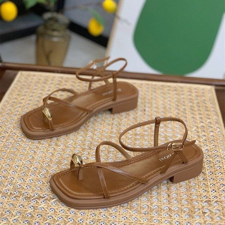Xuanhui Summer fashion 3cm square heel Outdoor Beach Women Shoes Casual flat sandals for girls