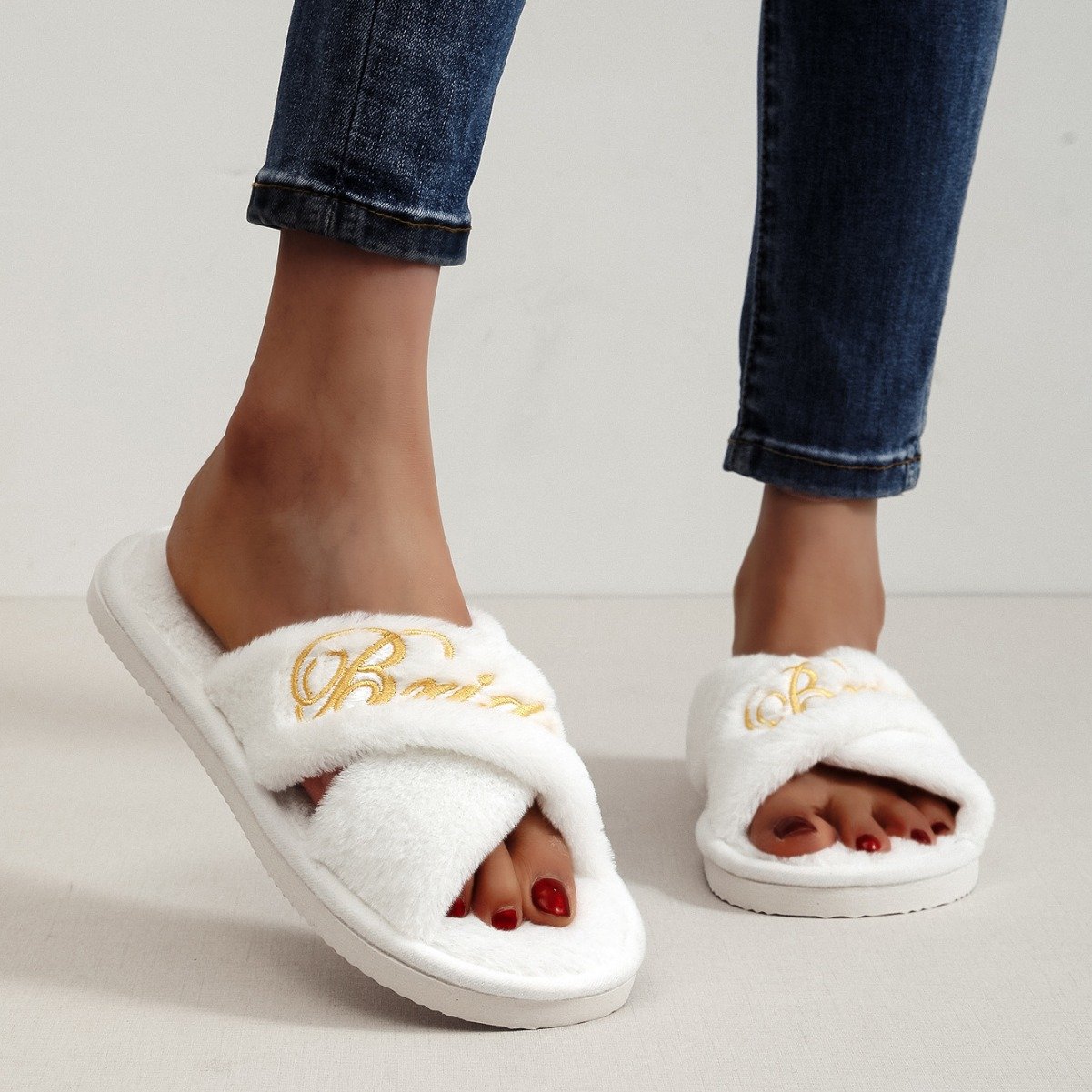 Wedding Deluxe Bride Slippers Bachelorette Party Decoration Supplier Bridal Shower Gift Bride To Be Party Favor