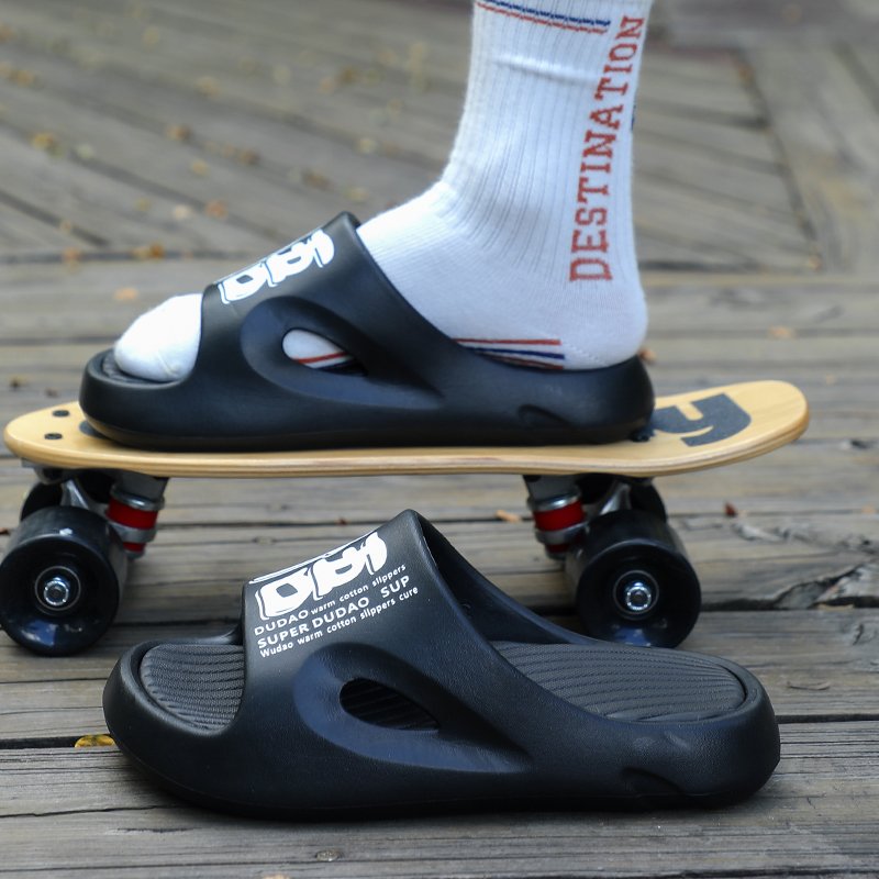 Men's Comfortable Soft Non-Slip Insole Beach Slippers Wholesale Product Type Slides Slippers