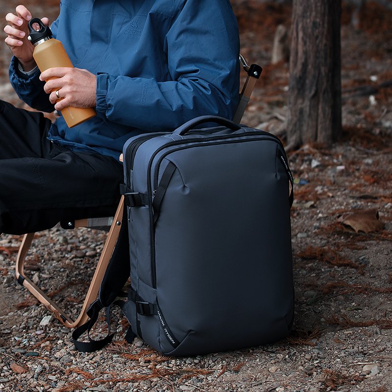 Mark Ryden Hot wholesale men's large-capacity multifunctional backpack business travel outdoor travel shoulder bag G1_MR9993-B