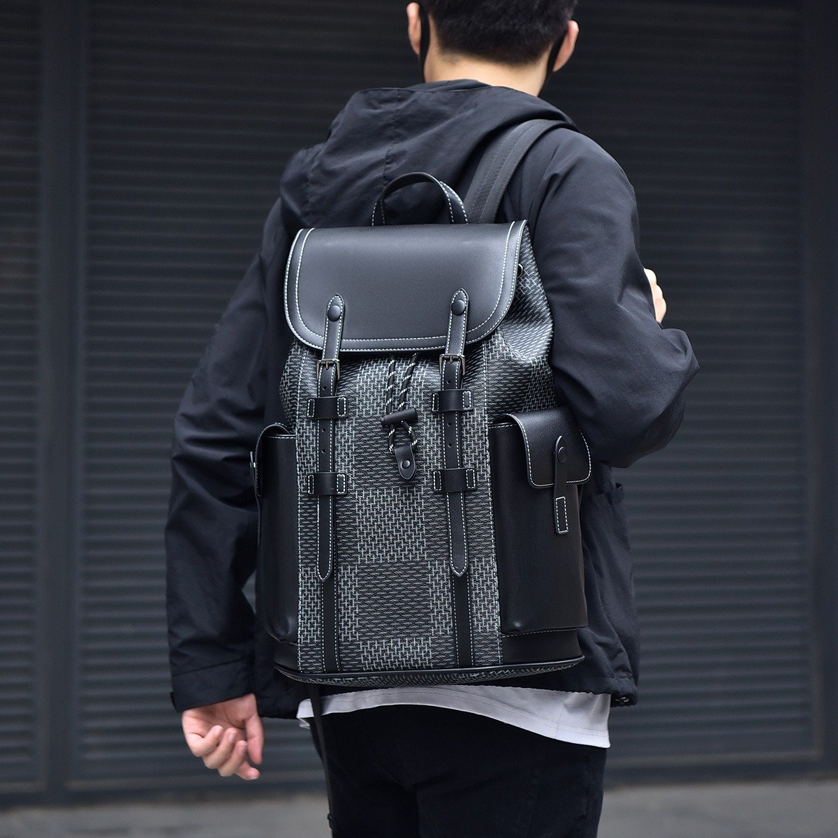Custom LOGO MOQ10pcs Luxury Designer PU waterproof Travel bag large Capacity Outside Leisure laptop backpack for men