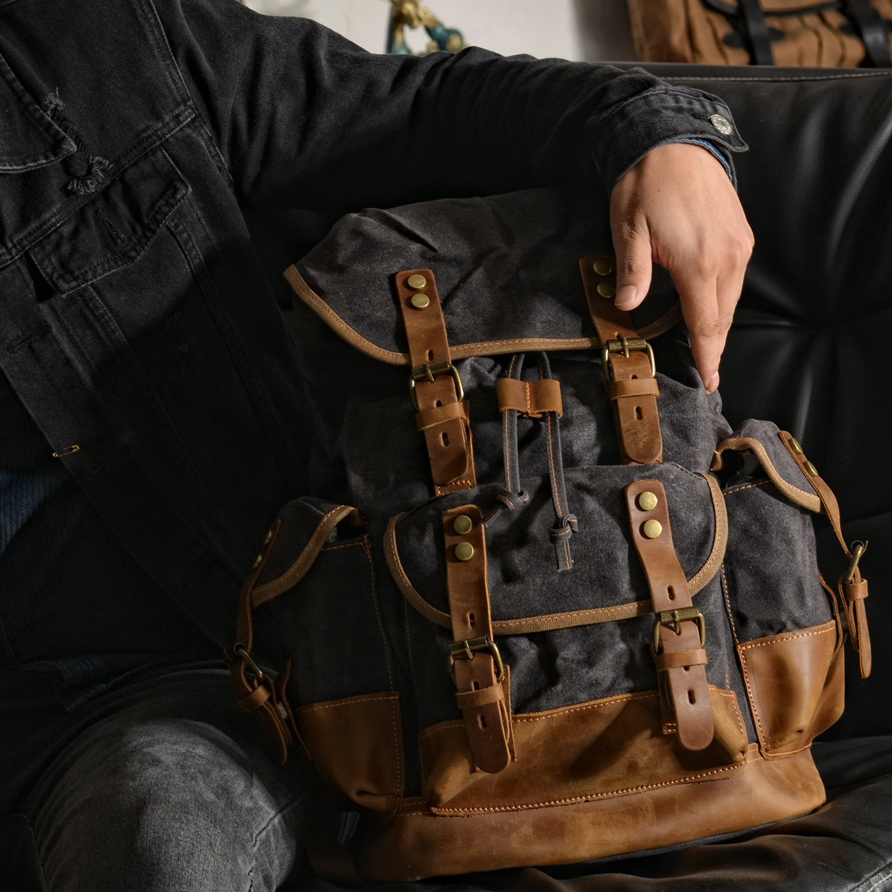 Large Capacity Leather Canvas Backpacks For Men School Bags Vintage Waterproof Daypack High Quality Laptop Backpack Bag