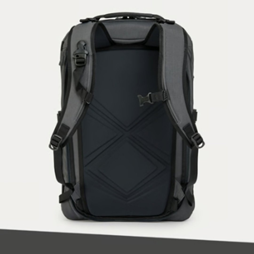 New Arrived Popular Custom Large Laptop Backpack Waterproof Notebook Bag Unisex School Use Featuring Nylon Lining Women Men