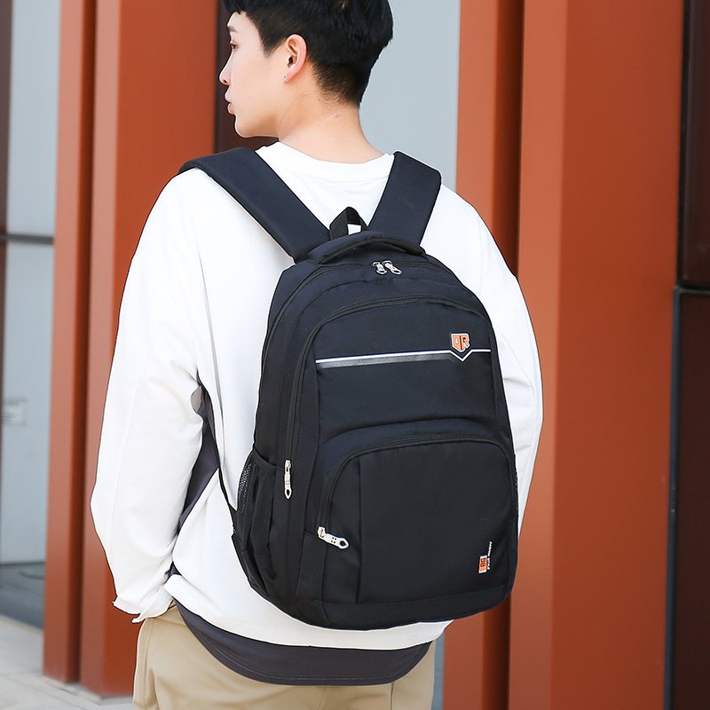 Low price wholesale Multifunctional Waterproof Durable fashion school backpack business laptop backpack bags