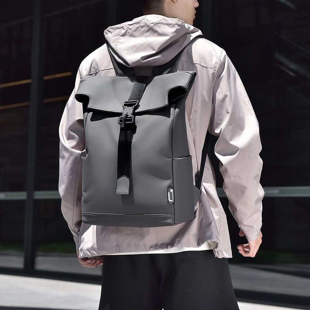 Fashion Casual Sport Backpack Waterproof Man Roll Top Backpack Large Capacity Laptop Backpack for Travel Hiking
