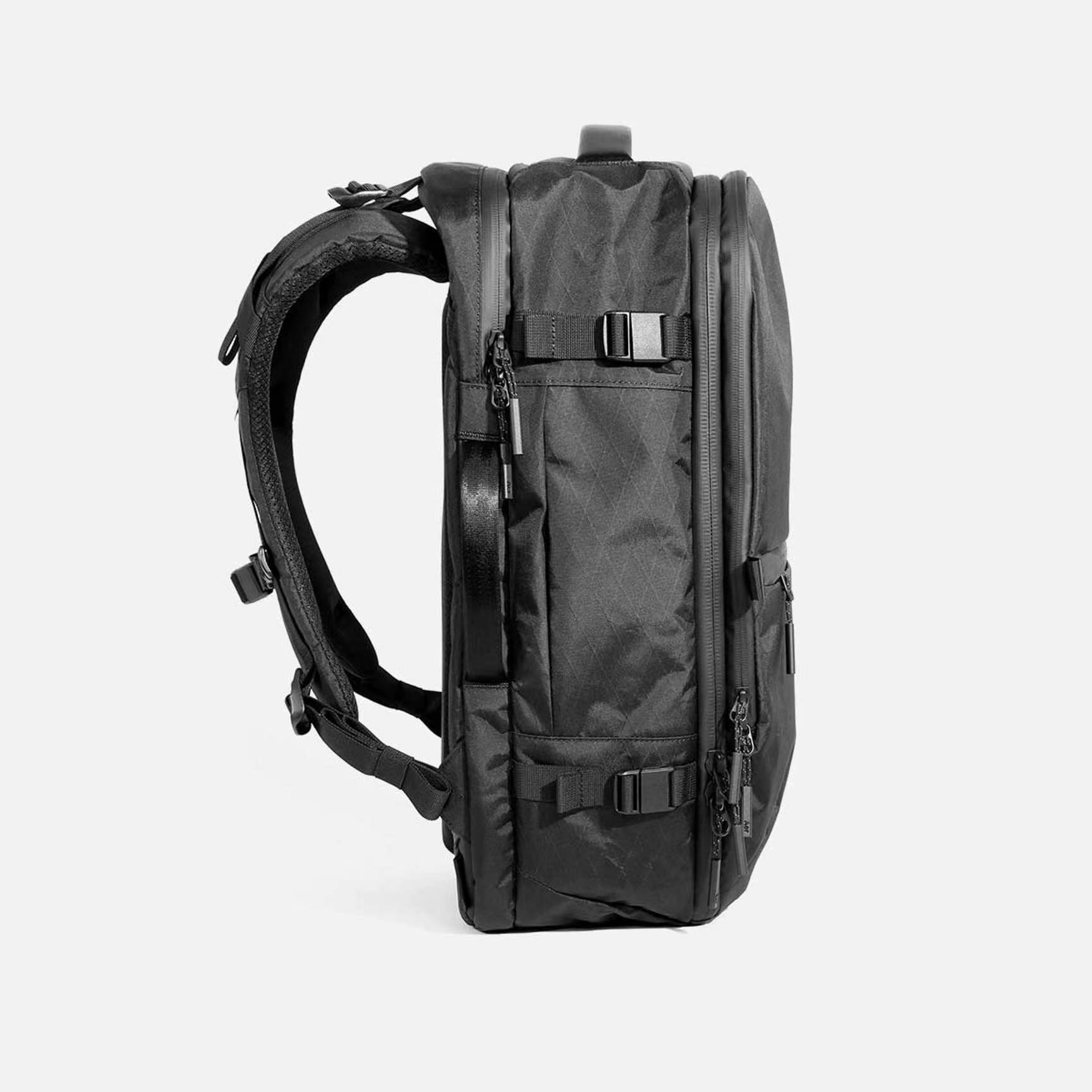 Large Capacity Multi-Functional Unisex Smart Backpack Business and Travel Laptop Bag with Stylish Design