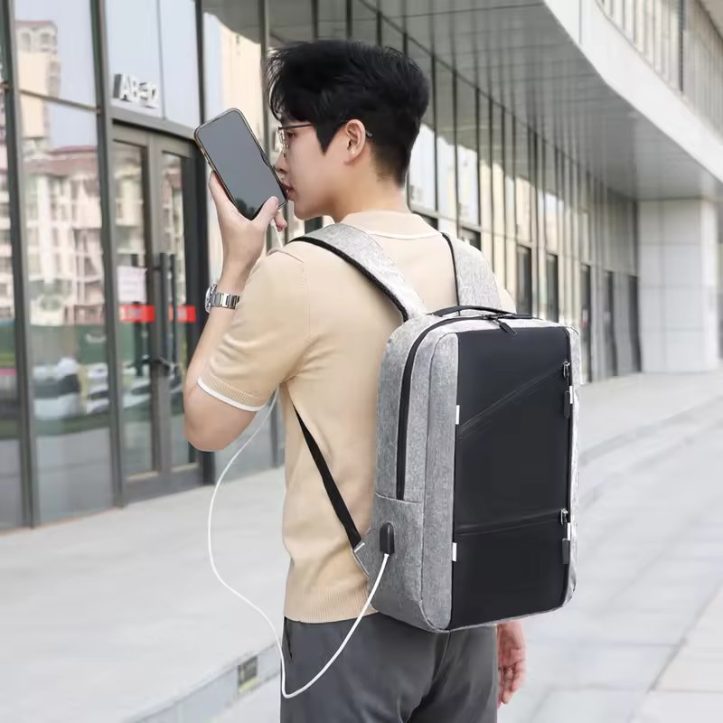 Low Moq Polyester Laptop Backpacks School Bags Customized Anti Theft Business Laptop Bags With USB Port Travel Bags for Men