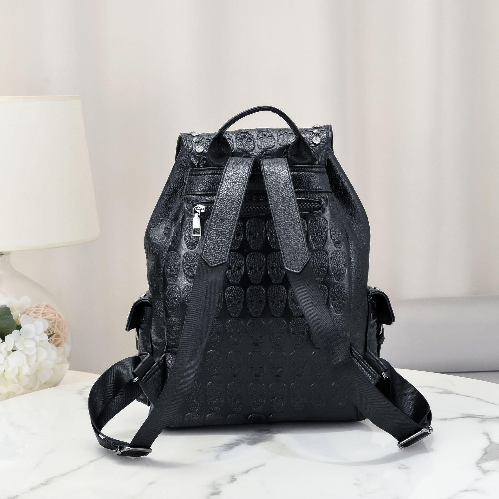 Fashion Punk Rivet Personality College Bags Bookbag School Computer Bag Travel Laptop Backpack 3D PU Leather Skull Backpack
