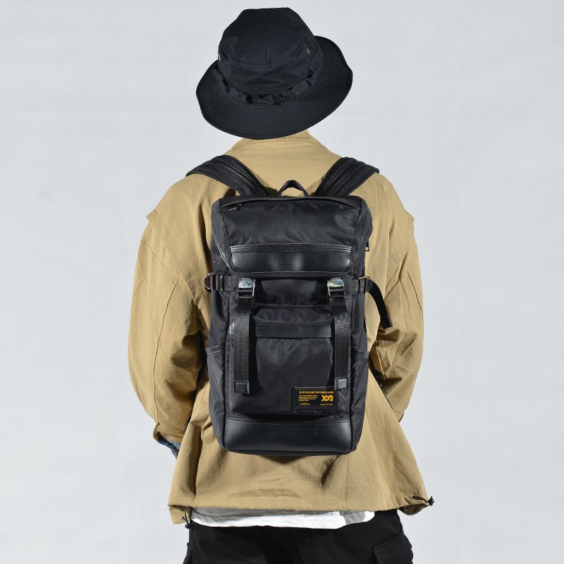 Wholesale customized waterproof nylon office laptop backpacks Fashion neutral student backpacks