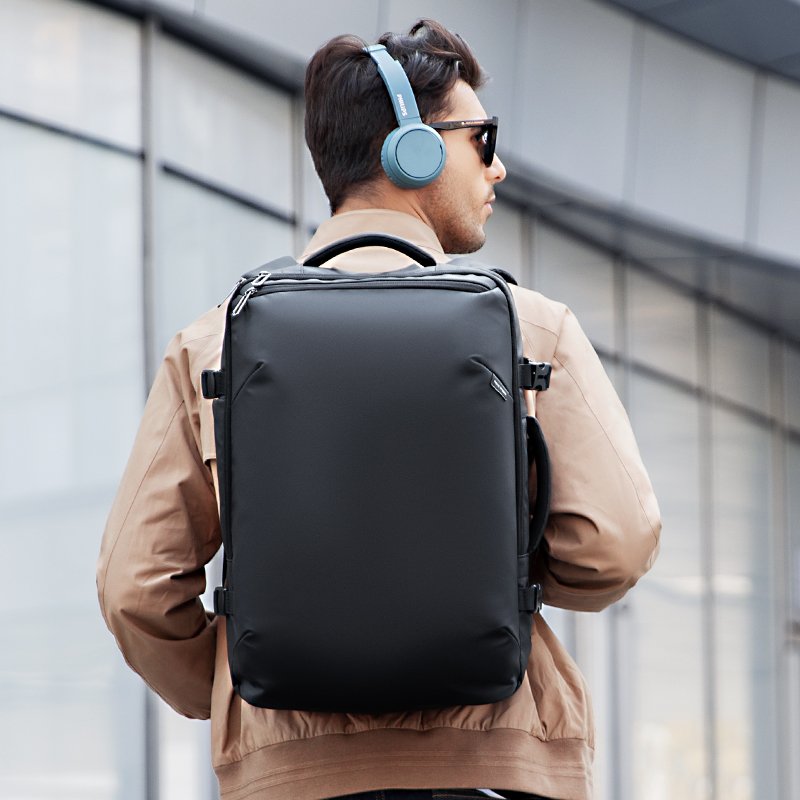 Mark Ryden Wholesale customizable men's large number of shoulder travel backpack Multi-function Laptop Backpacks G1_MR9907
