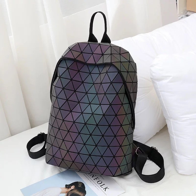 2024 Hot Selling Geometric Reflective Fashion School Bag Women Bag larger Travel Backpack Luminous Laptop Backpack for Women