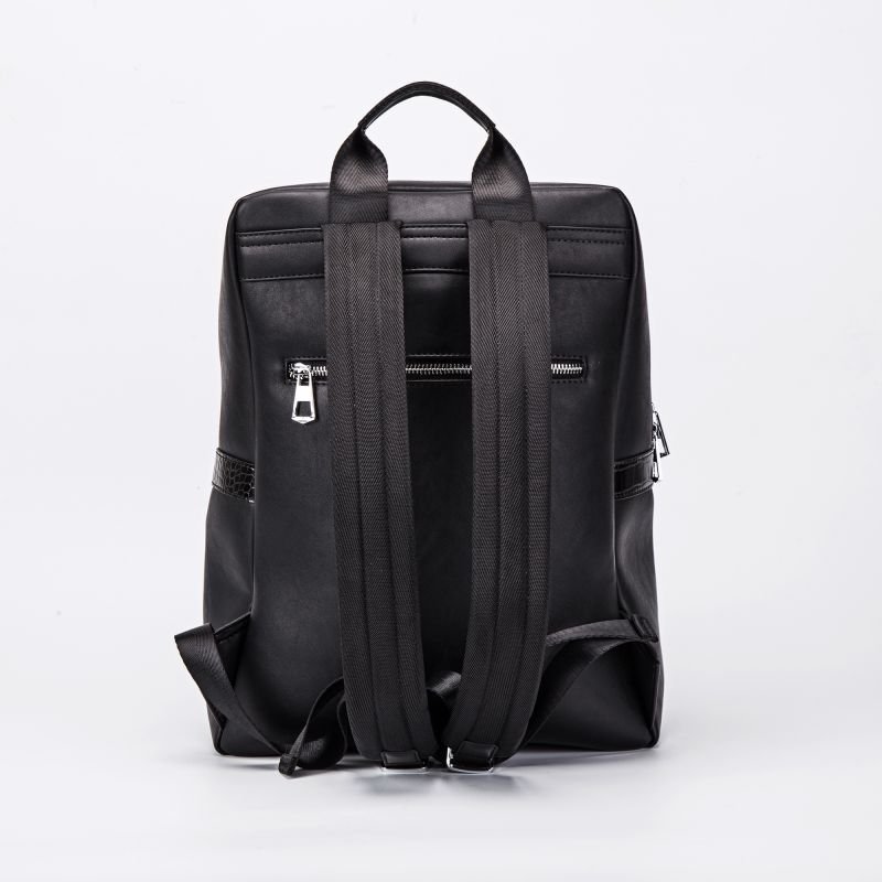 Custom Black leather travel backpack,Leather laptop backpack with waterproof interior,Travel backpack with laptop compartment