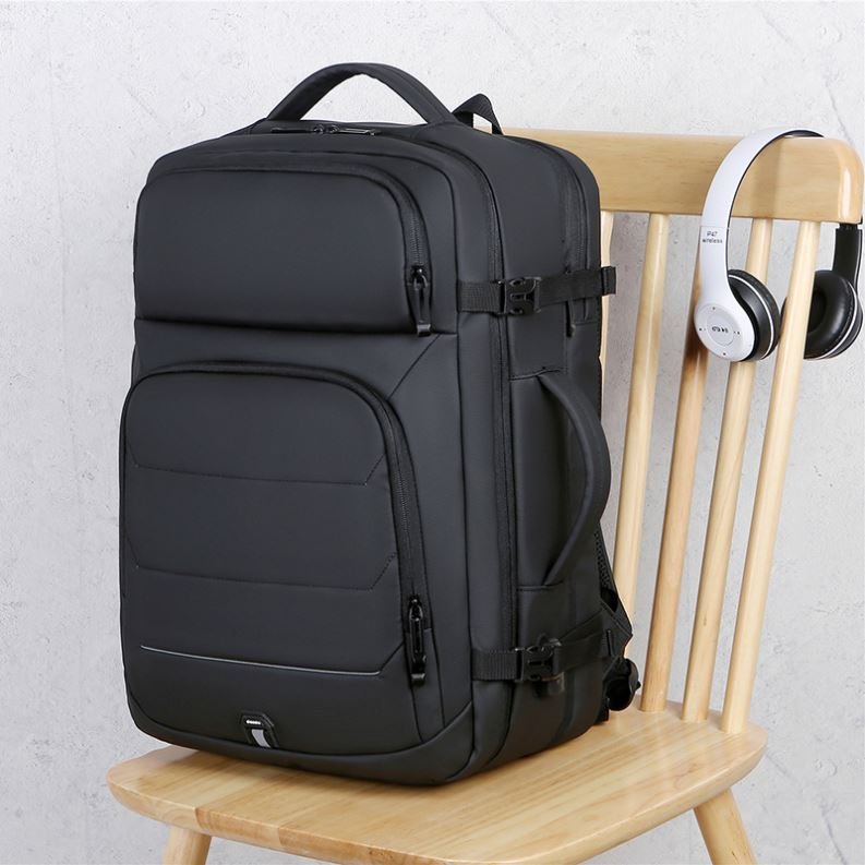 Wholesale Students Waterproof School Office Computer Bag Travel Outdoor Casual Sports Custom Laptop Backpack For Men Women