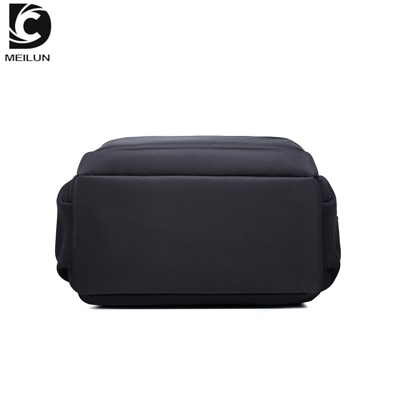 Best sale 2021 Waterproof USB Charger Port School Bag Mochila Backpack Mens Women Anti Theft Smart Laptop Backpack 17.5 inch