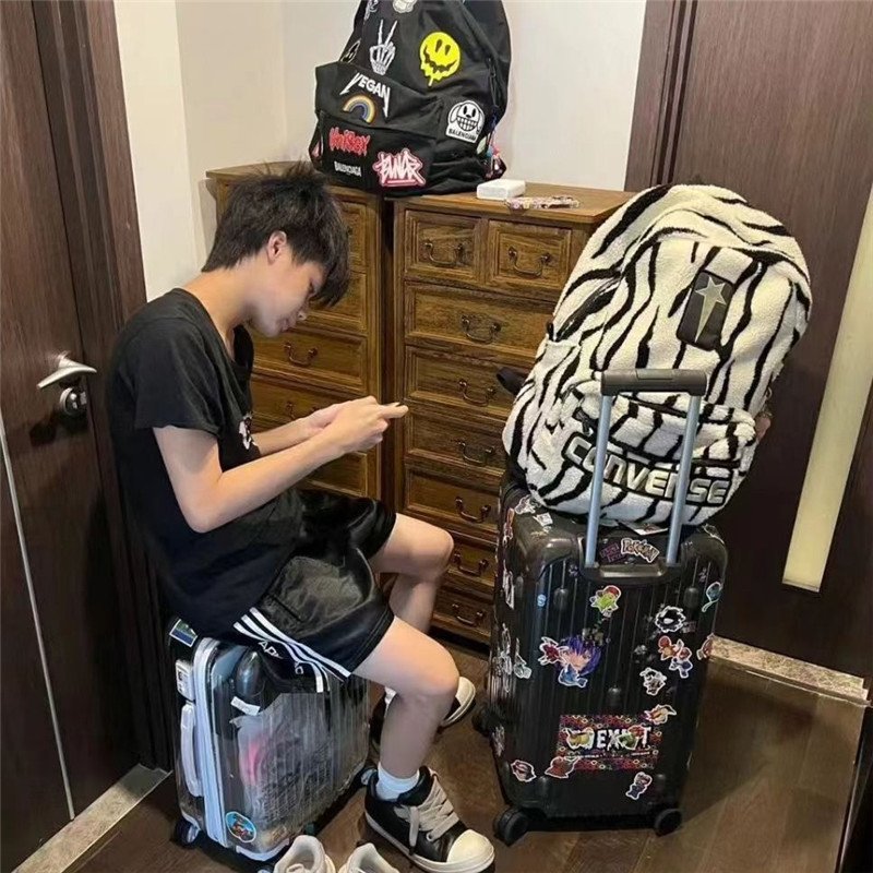 Sh2502 Badge College Boy Custom Logo Casual Laptop Backpacks Business Bulk Kid Waterproof Travel for Men Teen School Backpack