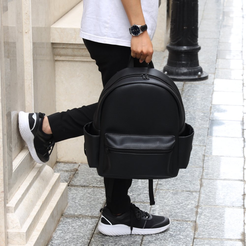 High quality leather school backpack Men's and women's leather backpack made of imported waterproof PU material customized logo