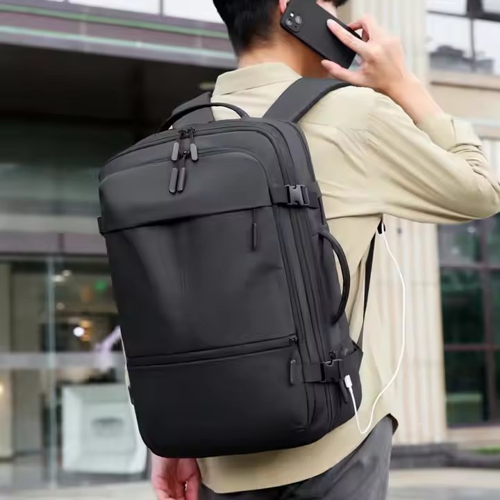 Wholesale Unisex Waterproof Anti-theft Multi-functional Laptop Backpack Customized Men Business Computer Bags Backpack With USB