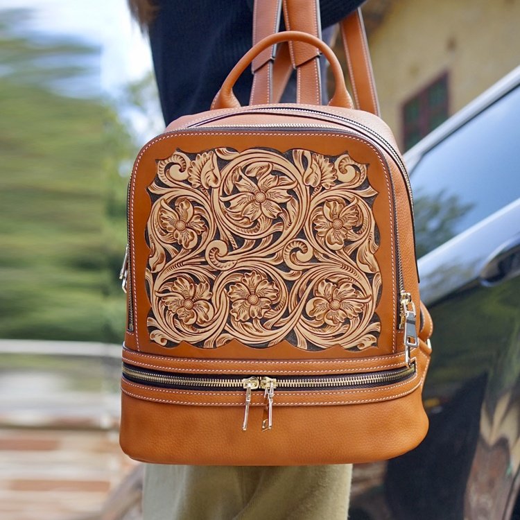 Fashionable retro totem elegant custom hand carved shoulder bag for mom genuine leather women's bags laptop backpack