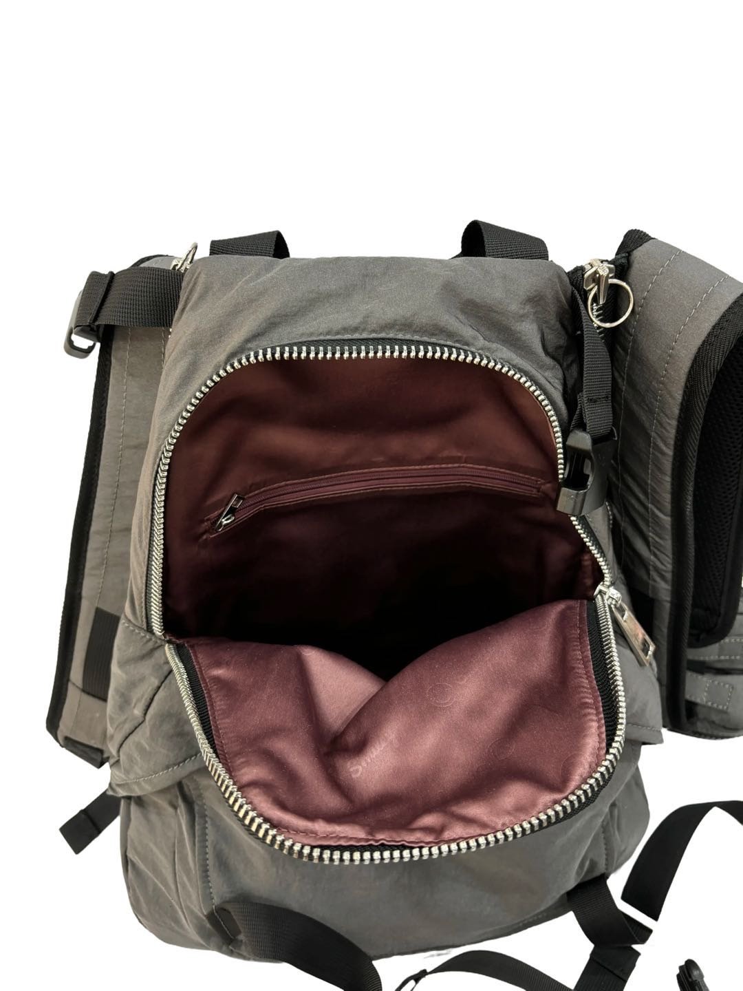 Large capacity backpack