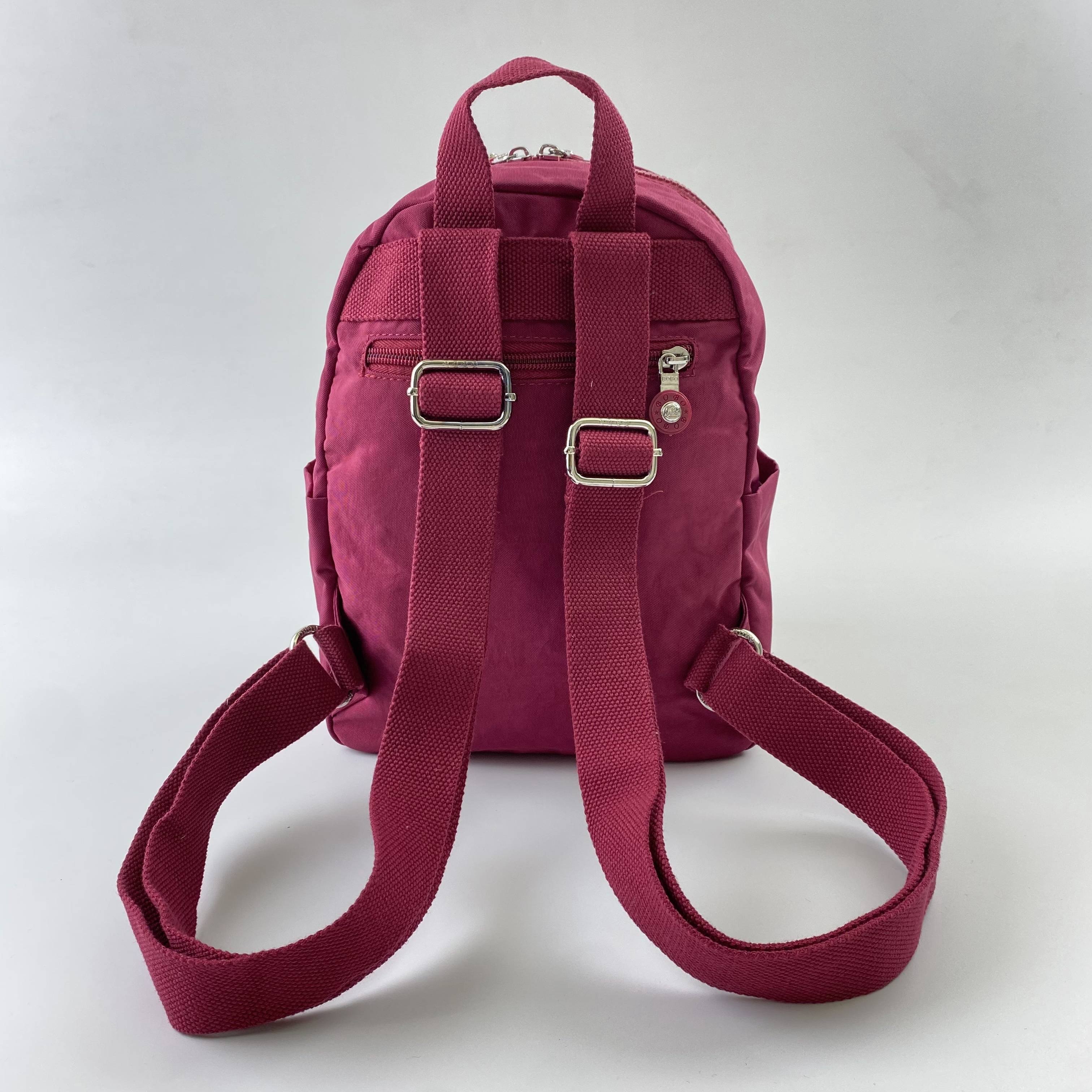 Low MOQ Wholesale Nylon Waterproof Portable Fashion Handbags Women Handbags Ladies Tote Bags