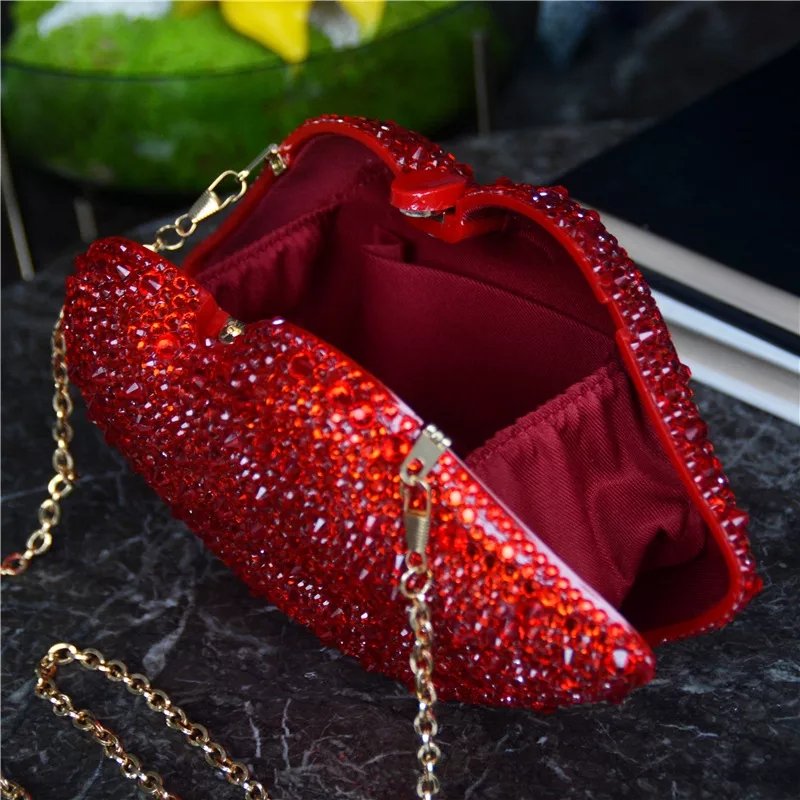 2022 Hot Sell New Crystal Bling Lip Shape Acrylic Box Rhinestone Diamonds Beaded Clutch Purse Evening Bags For Women
