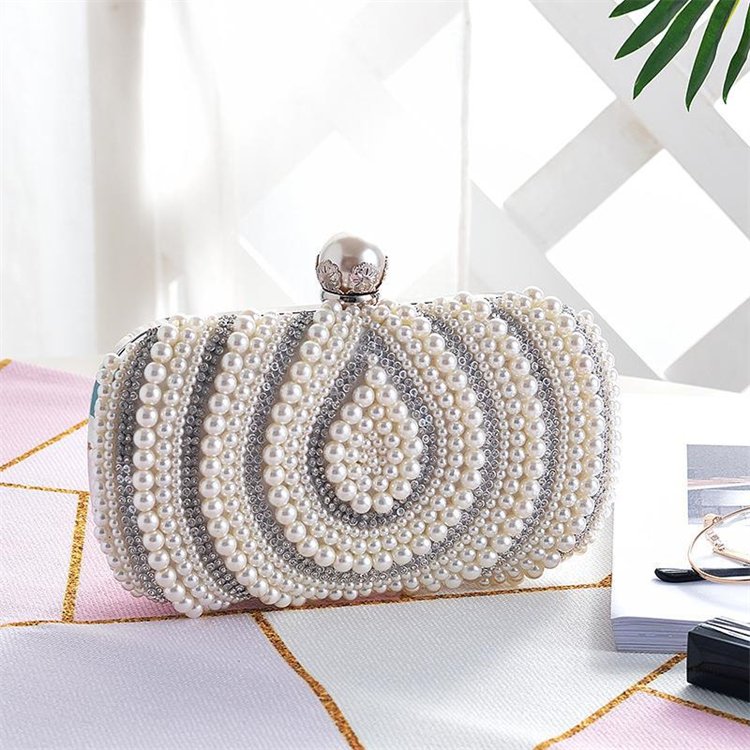popular Bags With Embroideries Luxury Diamond Rhinestone Pearls Beaded Wedding Clutch Purse Ladies Bridal Evening Bags