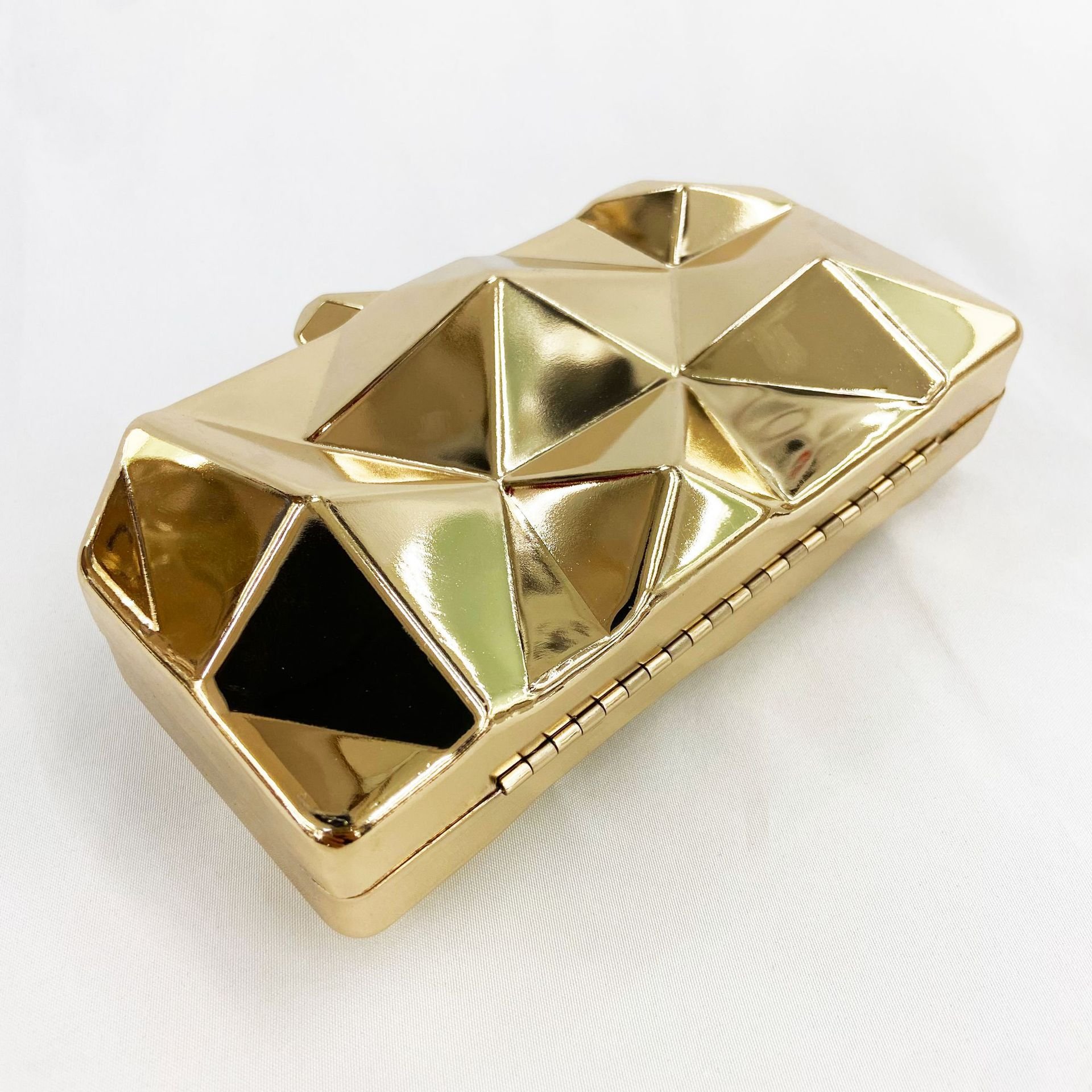 2022 New Metallic Evening Bag Solid Color Textive Handheld Banquet Bag Single Shoulder Golden Geometric Evening Bag