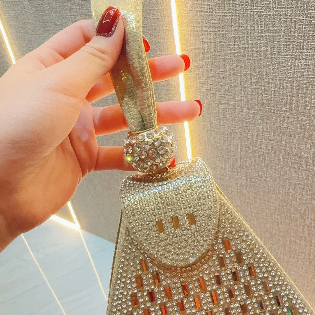 Women's Vintage Dinner Bag Personalized Triangle Bag Handbag Evening Bag