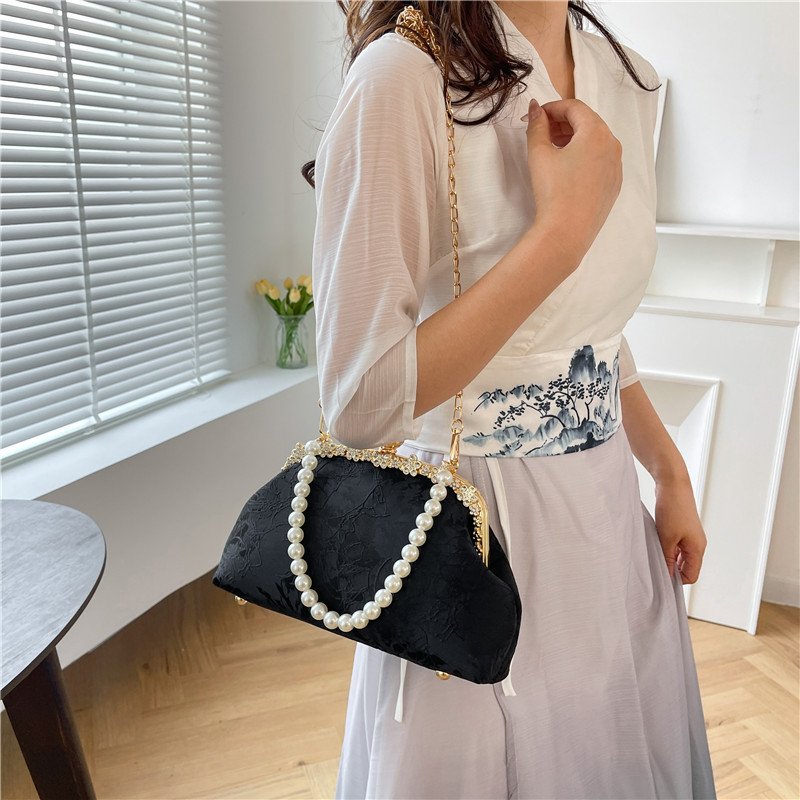 Popular Rhinestone Flower Lock Pearl Handbag Antique White Evening Clutch Bag For Women Antique Light Luxury Embroidery Beaded